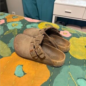 Kids Brown Birkenstock Boston Clogs